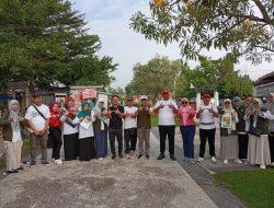 Plt Bupati Lampung Tengah Sosialisasikan Sertifikat Halal UMKM di Car Free Day Tugu Canang